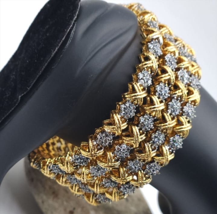 Luxury Gold-Tone Crystal Link bangles