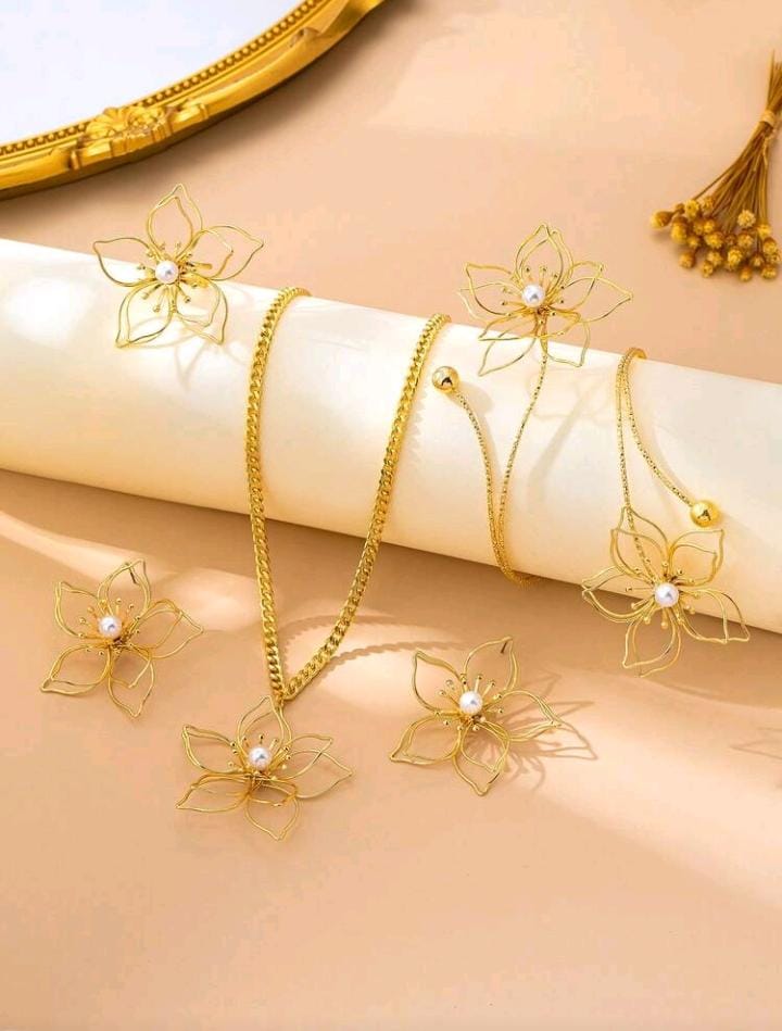 Gold Wire Flower Jewelry Set – Necklace, Earrings, Ring & Bracelet .